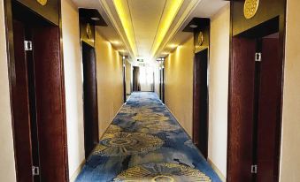 Jorge Enzalo Grand Hotel