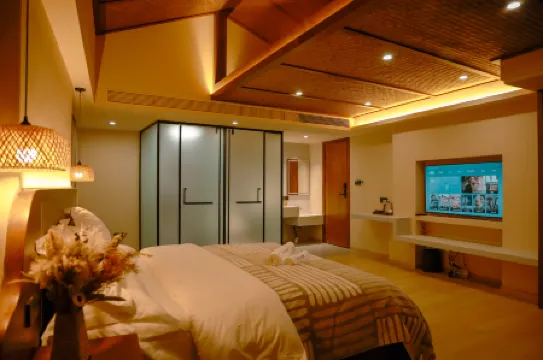 Lugu Lake Scenic Area M·S Muxiyuan Smart Homestay