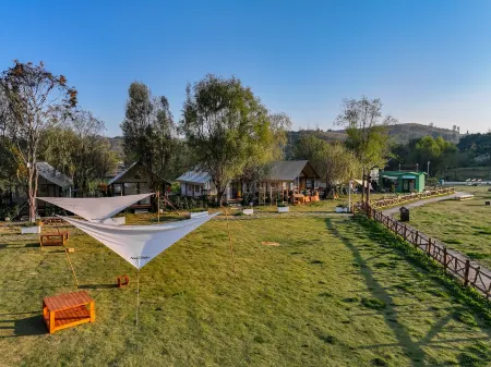 Dream in the Clouds Отели рядом с достопримечательностью «Yunfeng Tunpu Scenic Area»