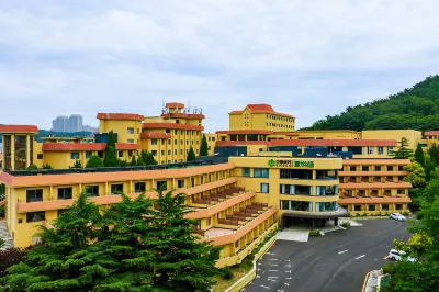 Chinese health care Zhongxia Garden Hotel（Dalian Fujiazhuang Beach Bathing Area） Hotels near Dalian Forest Zoo