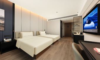 Putian Chengxiang wanda plaza Licheng Avenue Atour Hotel