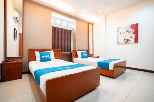 Rehat at Hotel 10 Buah Batu