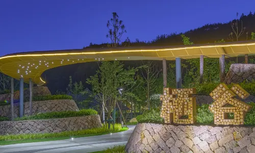 Hengdian Xigu Glamping Tent Hotel