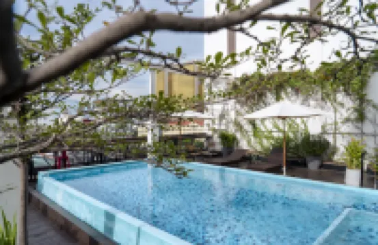 โรงแรมมอนซูน บาสซัค โรงแรมใกล้โรงกลั่นสาโท
