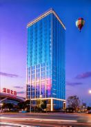 Davis International Apartment (Shenzhen North Station Branch)