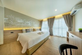 Ralph Poshtel Sukhumvit