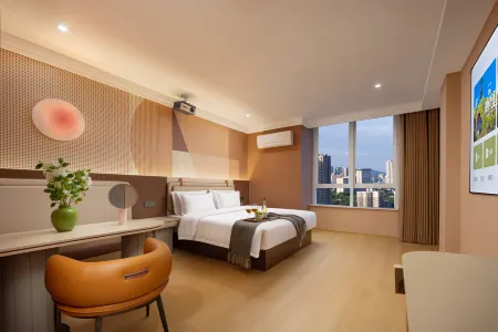 Fuyang Yunwan Manting Hotel (Fuyang Normal University High-Speed Railway West Station Branch) Отели рядом с достопримечательностью «Fuyang Vocational and Technical College»