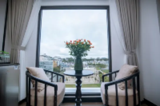 Cherry Dalat 3 - Luxury Hotel