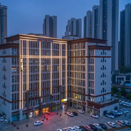 Yueyin X Hotel (Window of the World Branch)