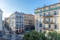 Le Dortoir Boutique Suites Hotel a 