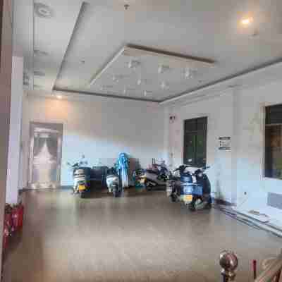 金譽商務賓館（粵客隆百貨店） Hotel Exterior