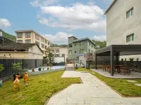 Floral Hotel·Bibo yuan Hotel Hotels near FanJingShan BuXingJie