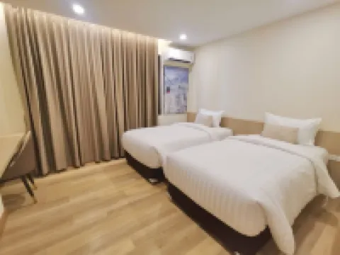L2 Premium Hotel