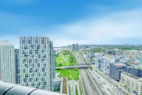 RivetStays - The Parade 2