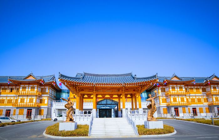 Ethnic Garden International Hotel