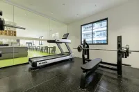 Mujiangnan Hotel (Xishuangbanna Jinghong Water Splashing Square Branch) - Gym