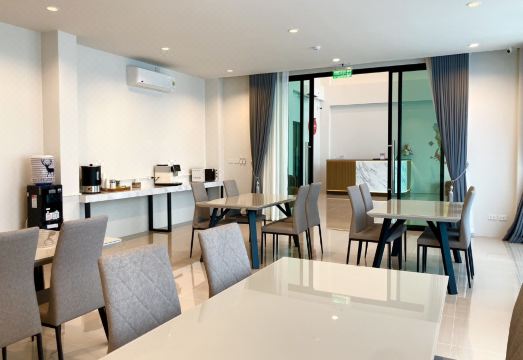 De Paris Hotel Roi Et