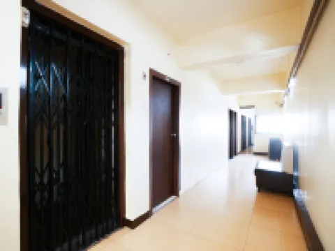 Hotel Della Comfort near Ambreshwar Shiv Mandir, Ambernath Hotels in Ulhasnagar