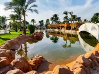 Regency Plaza Aqua Park and Spa Resort Hotels near La Strada Mall