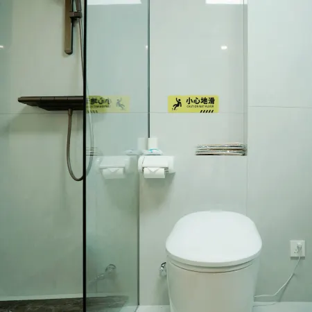 Ruili Yijing Homestay (Nongmo Lake Park)