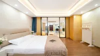 Phoenix International Serviced Apartment