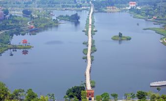 Zhouyou International Hotel (Jinjiang Anhai Anping Bridge)