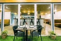 Sparrow Elements Boutique Near Mg Marg - bar