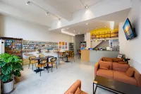 SunRise Seaside Hotel (Banyuewan Beach Huanhai Road Branch) - Strand