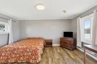 Curry’s Motel by OYO Saginaw MI - موقف سيارات