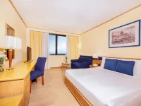 Novotel Bangkok Bangna Hotels near Seacon Square