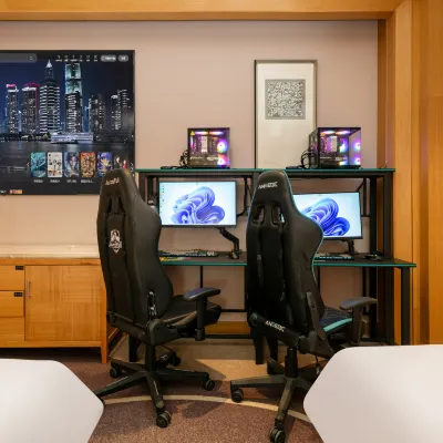 Ruijie E-Sports Homestay (Dongguan Changping Station Baihua Times Plaza Branch) Отели рядом с достопримечательностью «Железнодорожная станция Чанпин»