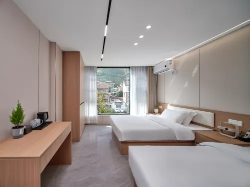 Jiaolong Hotel