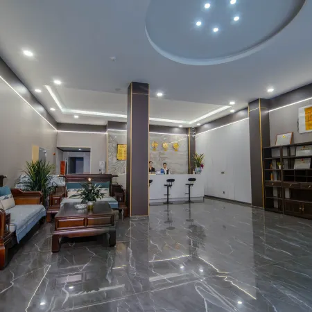 Changshun Qiguangli Theme Hotel