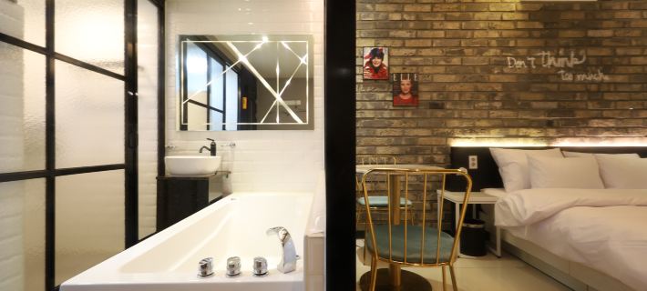 Hotel Kkulbam Stay 泗川市のホテル