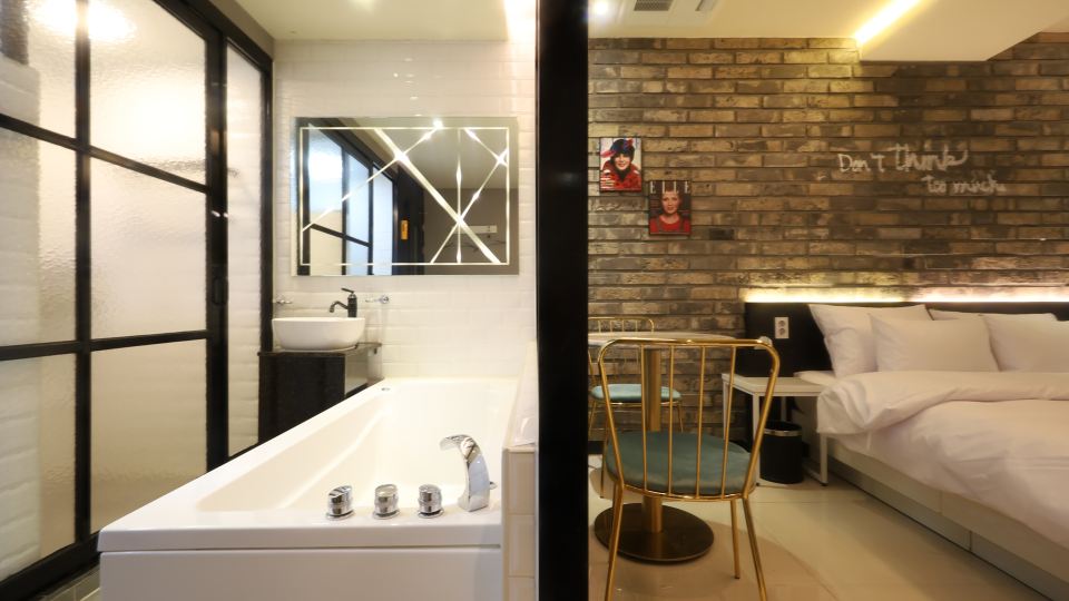Hotel Kkulbam Stay