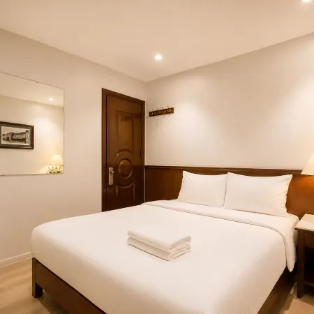 S79 Alley House 90 Tran Nhat Duat Hotels in Hanoi