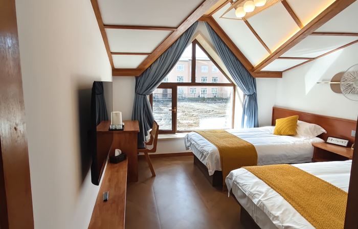 Arctic Village Senbei Homestay