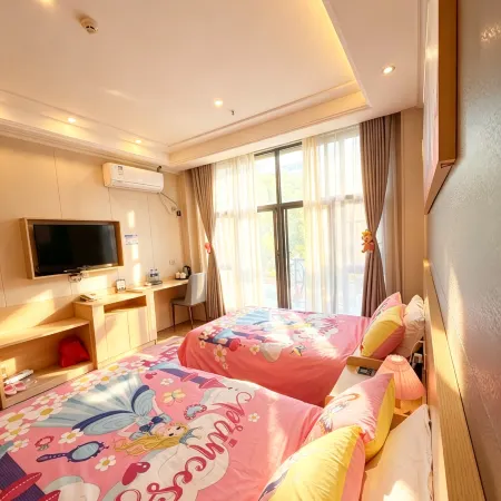 Fangxian Rich Hotel