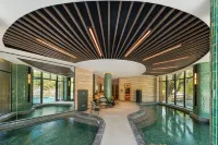 VALLEY CAMP - Pools