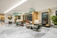 Xinhu Bay Resort Hotel (Chuxiong Xinghai Lake High-speed Rail Station Branch)