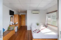 Phupai Lake Resort - غرفة مطلة على الجبل