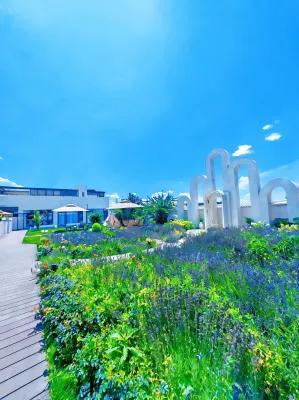 Zhaolan Light Luxury Vacation Homestay (Tekes Bagua City Store) - رومانسي