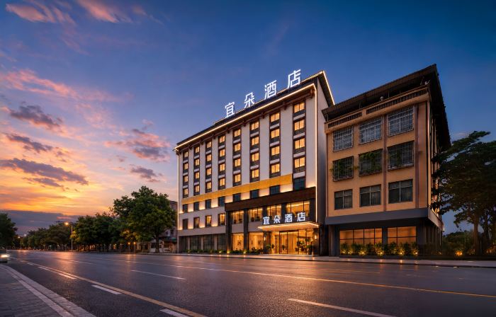 Yiduo Hotel (Fangchenggang Shangsi Bus Station Minzheng Road)