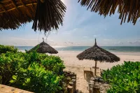 Zanzibar Sunrise at Bandas - Meerblick