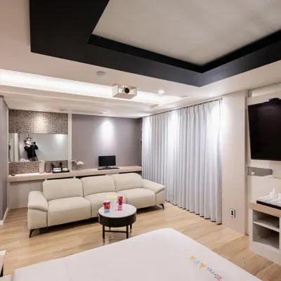 Busan Yeonsan Ava Hotel dekat Stasiun Geoje