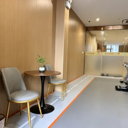 Vienna Hotel (She County Huizhou Old Town)
