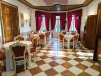 Hotel villa stucky - sarapan