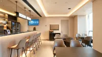 LUMINA SPRING HOTE - Bares