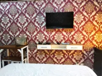 Urbanview Hotel @ Suncity Residence Apartemen Sidoarjo - parking