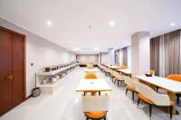 โรงแรมฮอลิเดย์ อินน์ เพนนินซูลา - ที่มีบาร์